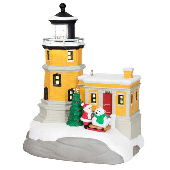 2024 Holiday Lighthouse #13 (Magic Light)